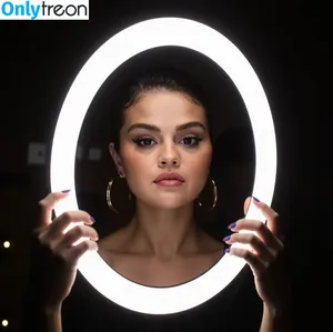 Selena Gomez / selena.gomez / selenagomez nude photo #8082