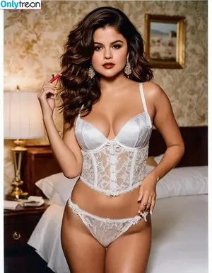 Selena Gomez / selena.gomez / selenagomez nude photo #8274