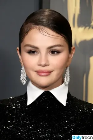 Selena Gomez / selena.gomez / selenagomez nude photo #8813
