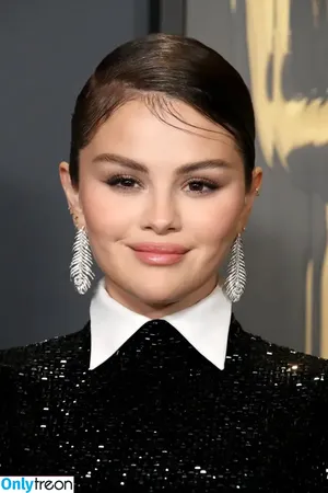 Selena Gomez / selena.gomez / selenagomez nude photo #8814