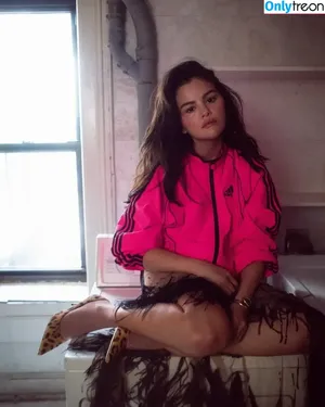 Selena Gomez / selena.gomez / selenagomez nude photo #8848