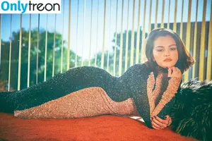 Selena Gomez / selena.gomez / selenagomez nude photo #8882