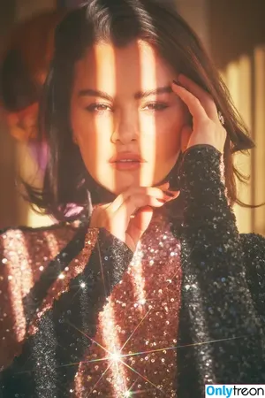 Selena Gomez / selena.gomez / selenagomez nude photo #8883