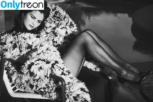 Selena Gomez / selena.gomez / selenagomez nude photo #8887