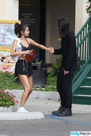Selena Gomez / selena.gomez / selenagomez nude photo #8946