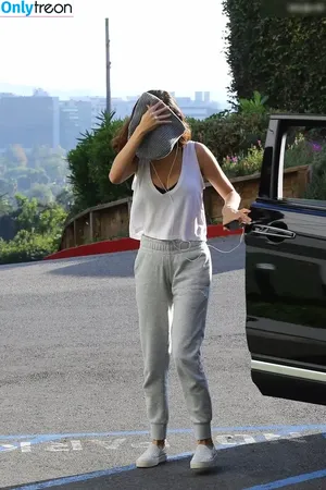 Selena Gomez / selena.gomez / selenagomez nude photo #8987