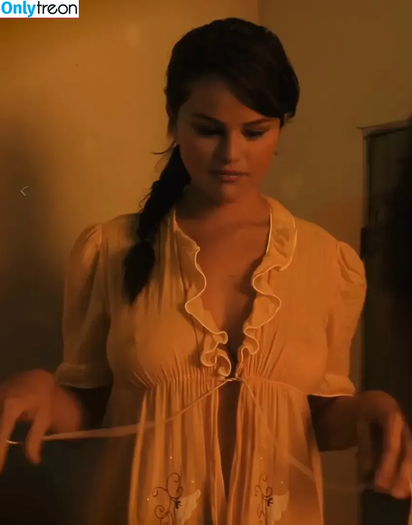 Selena Gomez nude photo #8317 (selena.gomez / selenagomez)