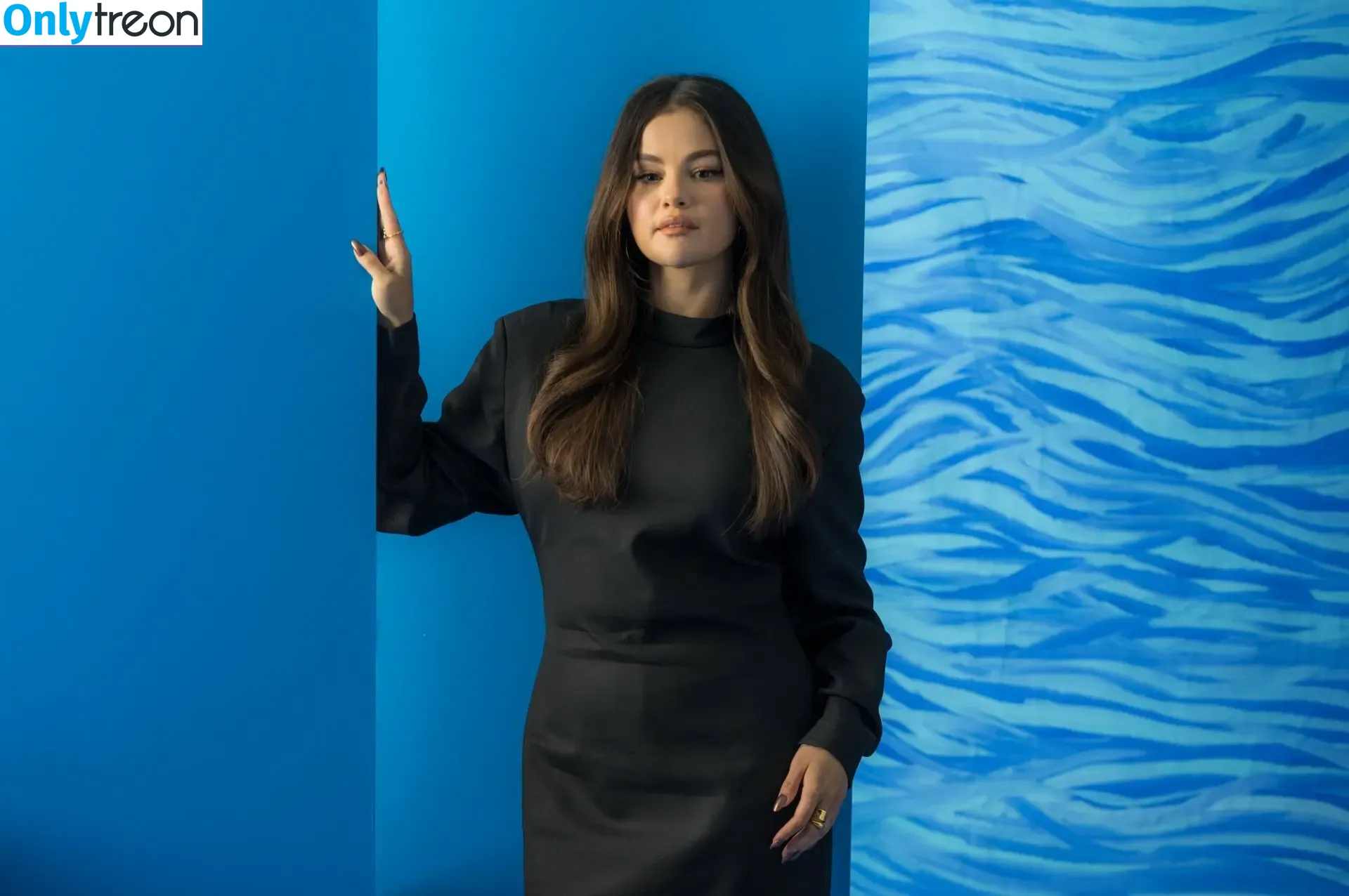 Selena Gomez nude photo #8576 (selena.gomez / selenagomez)