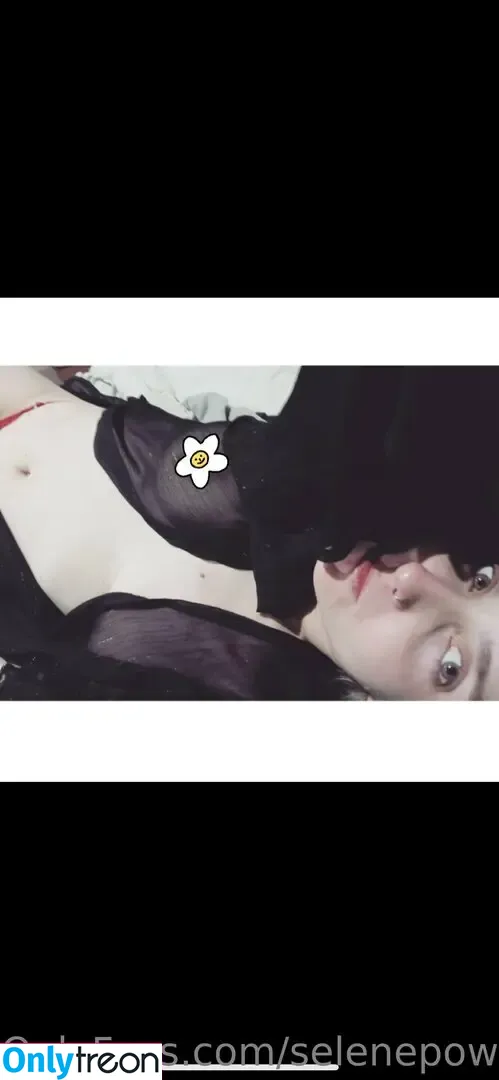 selenepower nude photo #0003 (selena.power)