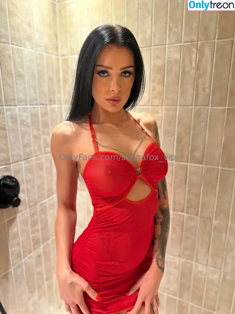 Selina Fox nude photo #0037 (selinafox_official)
