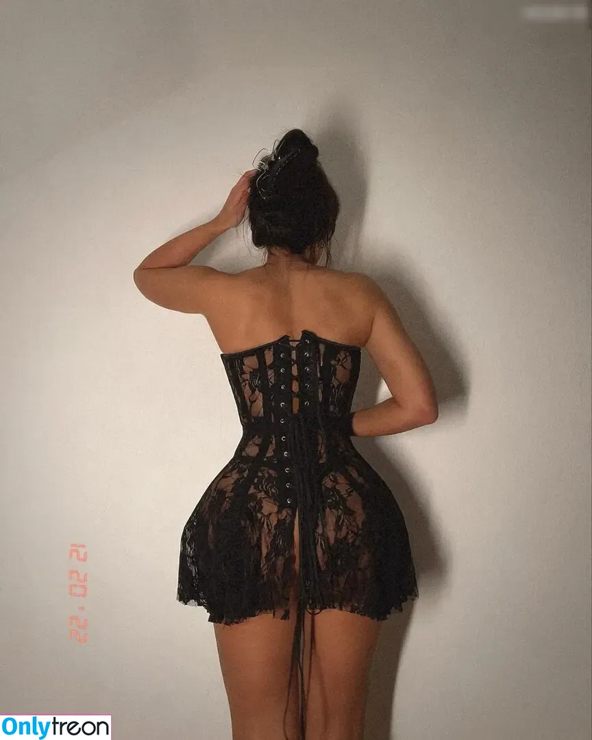 Selina Groetzner nude photo #0055 (groetzner.selina)