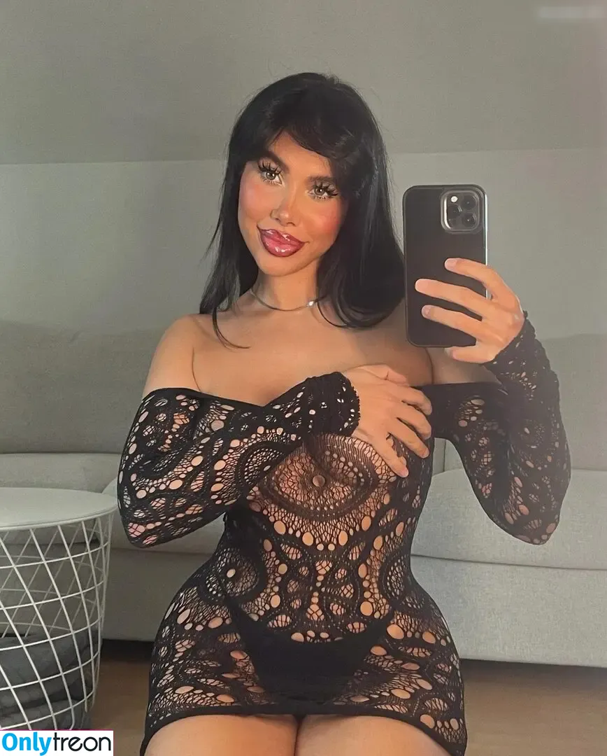 Selina Groetzner nude photo #0070 (groetzner.selina)