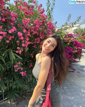 selinhayat.0 / selinhayaat nude photo #0026