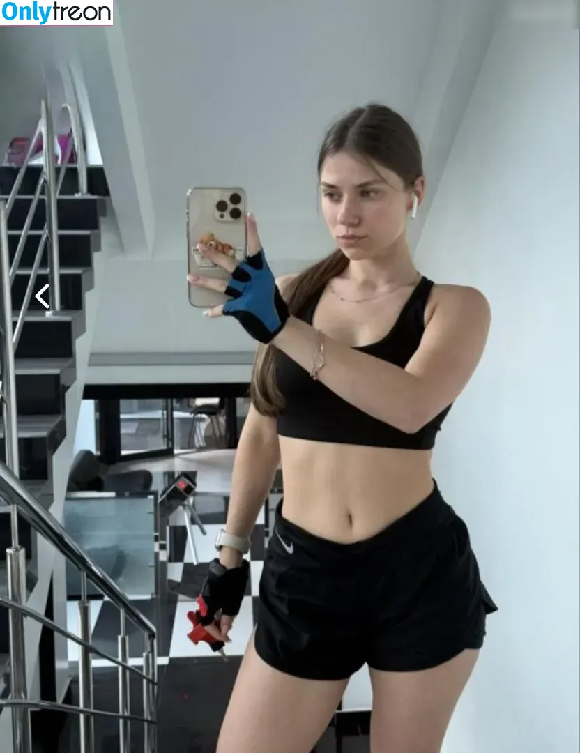 Selinka nude photo #0033 (s.selinka / selinasailor)