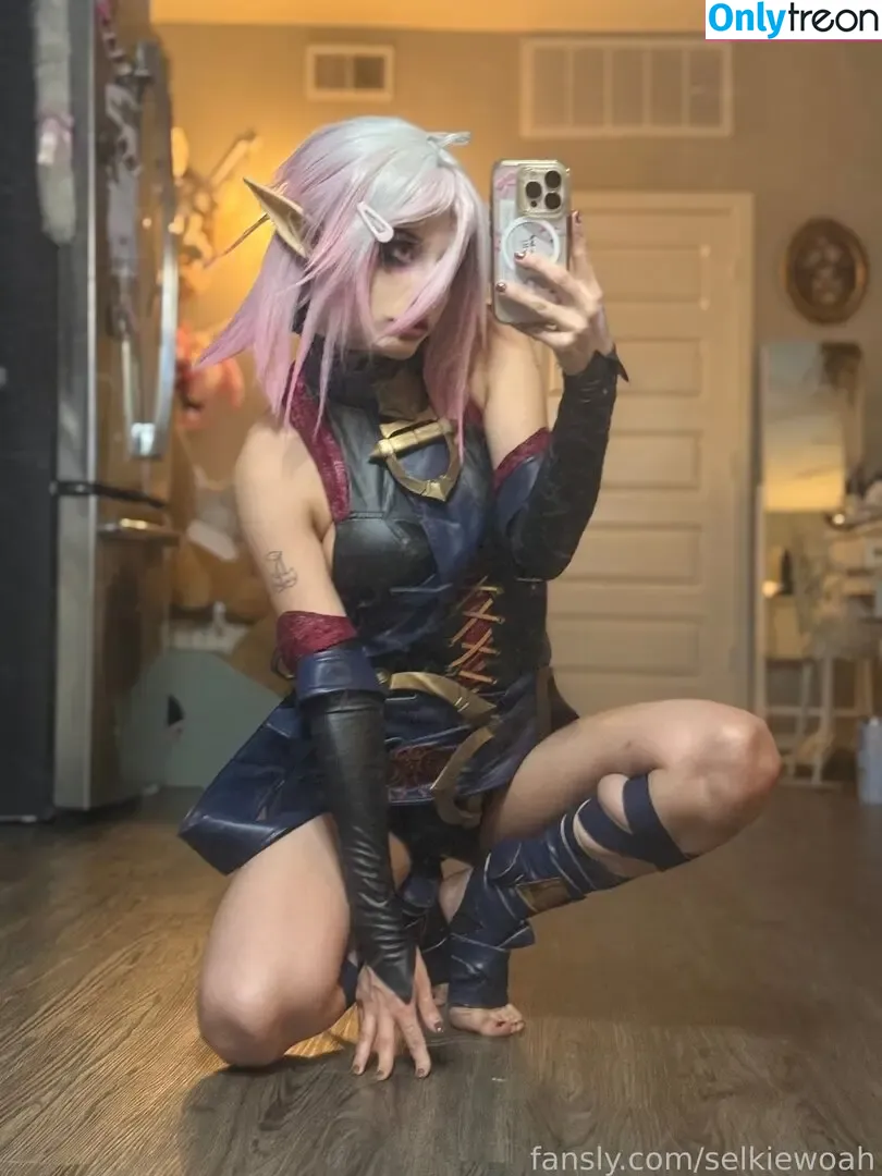 selkiewoah nude photo #0223 (selkiewoah)