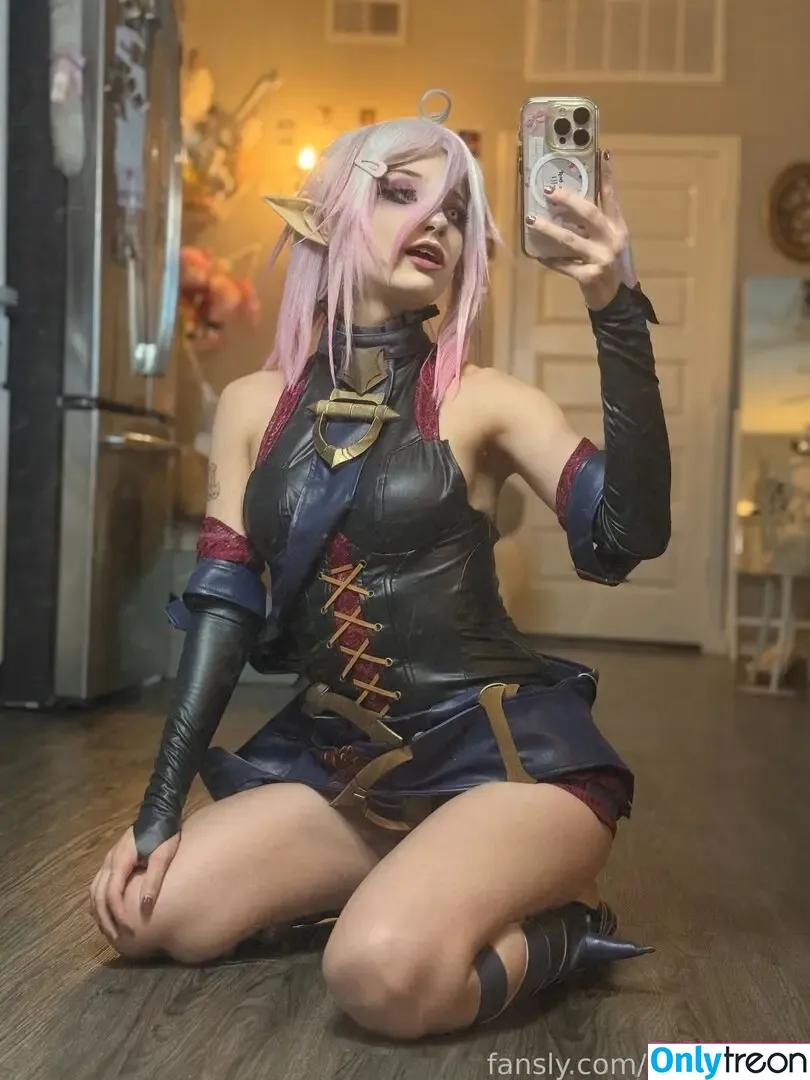 selkiewoah nude photo #0225 (selkiewoah)