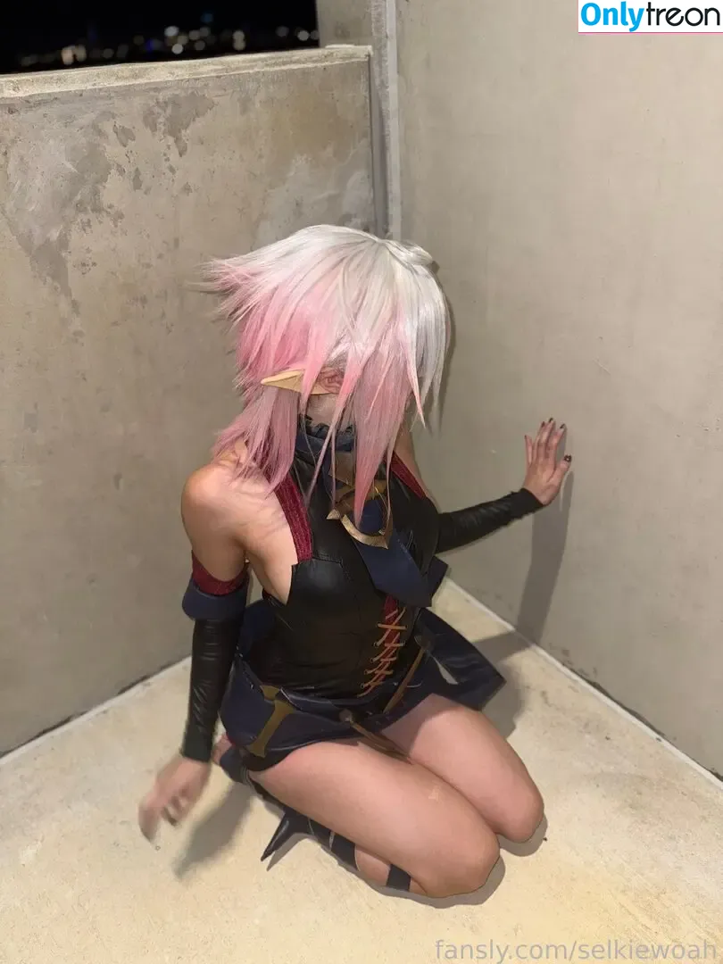 selkiewoah nude photo #0236 (selkiewoah)