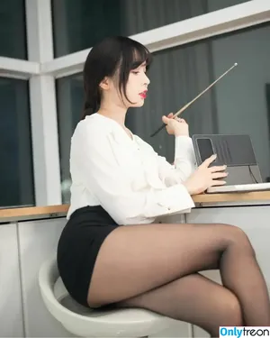 Semi_Gyuri / GYURI 🍊 규리 nude photo #0010
