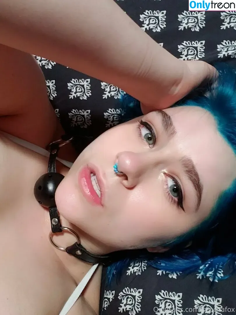 senchafox nude photo #0330 (sencha.fox)