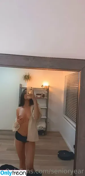 senioryear / Alexis / senioryearnetflix nude photo #0441
