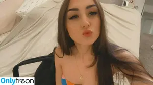 senioryear / Alexis / senioryearnetflix nude photo #0563