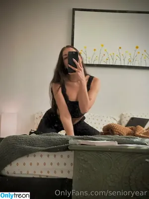senioryear / Alexis / senioryearnetflix nude photo #0590