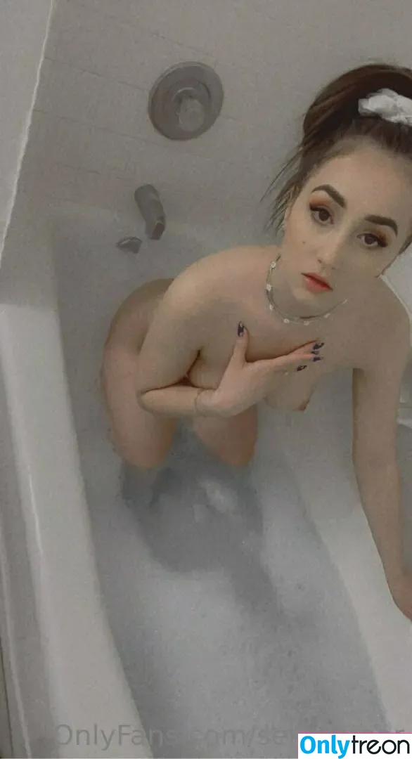 senioryear nude photo #0132 (Alexis / senioryearnetflix)