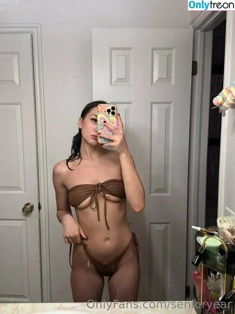 senioryear nude photo #0611 (Alexis / senioryearnetflix)