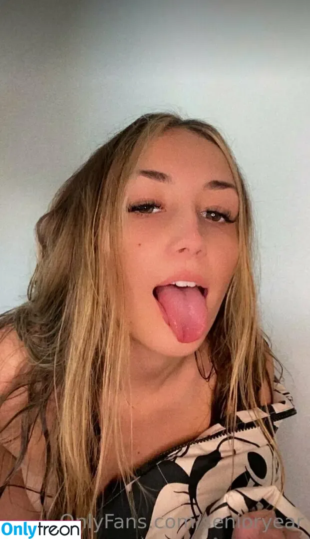 senioryear nude photo #0772 (Alexis / senioryearnetflix)