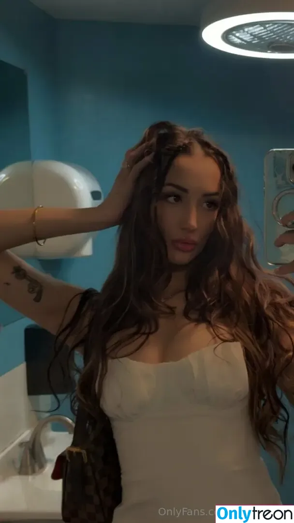 senioryear nude photo #1841 (Alexis / senioryearnetflix)