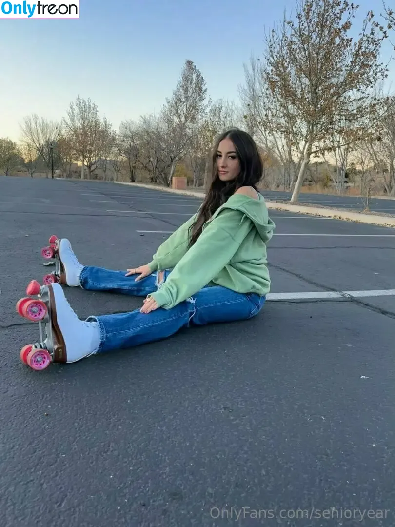 senioryear nude photo #1857 (Alexis / senioryearnetflix)