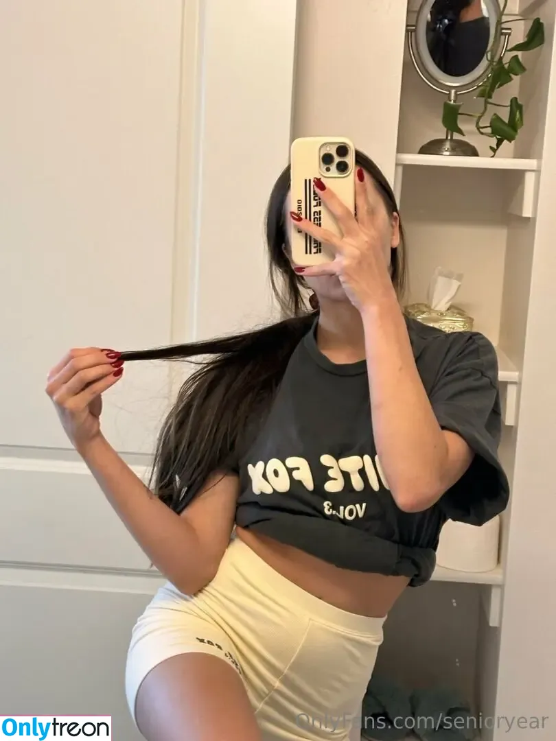 senioryear nude photo #1881 (Alexis / senioryearnetflix)