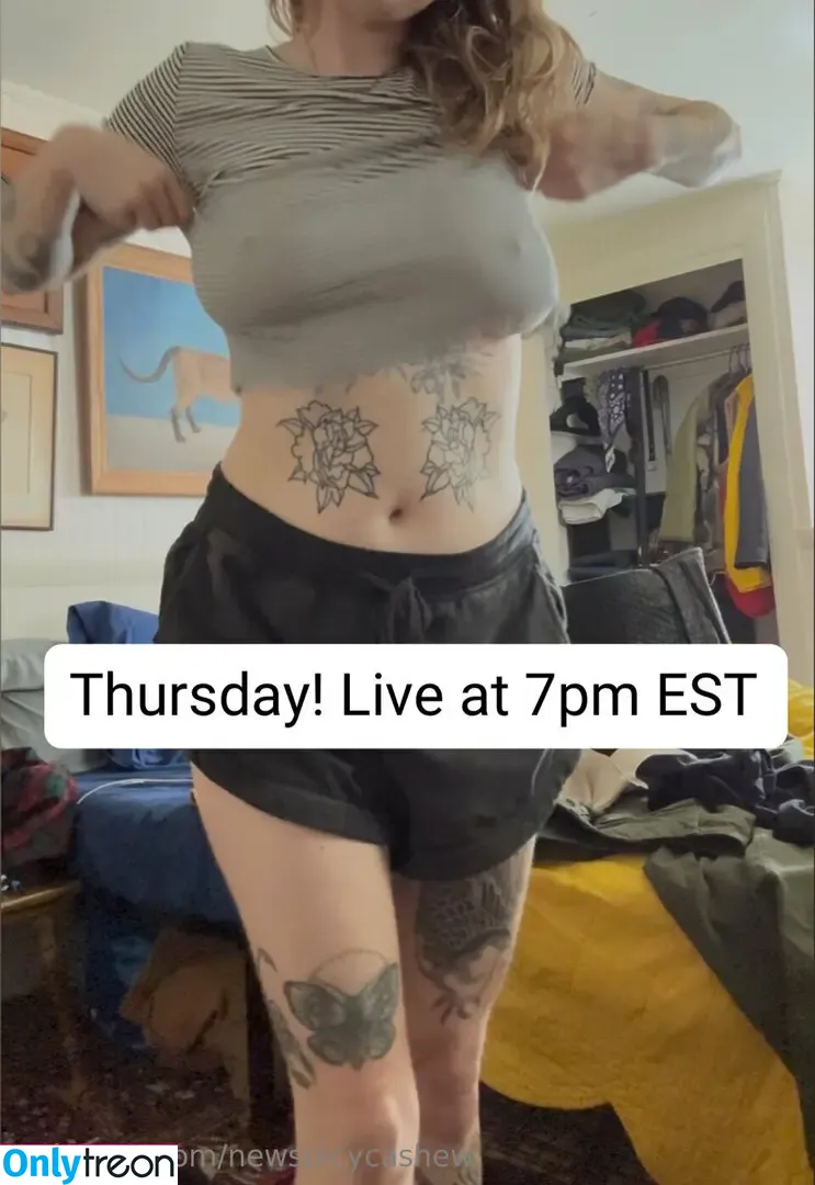 SensitiveCashew nude photo #0023 (sensitive.cashew)