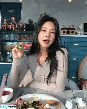 Seokyeong 1.7.1 / 1.7.1 nude photo #0069
