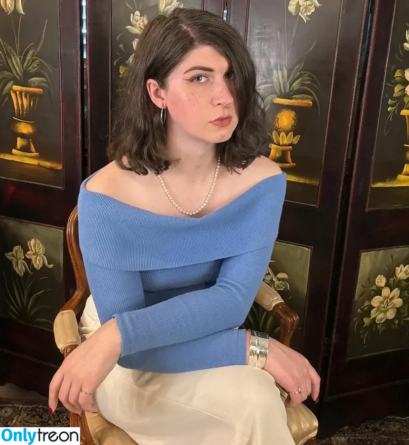 SerafinaFell nude photo #0014 (SerafinaFell)