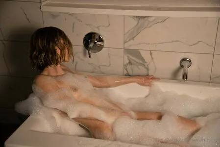 Serenity Cox / Hotwife / serenitycox / serenitycoxto nude photo #0036