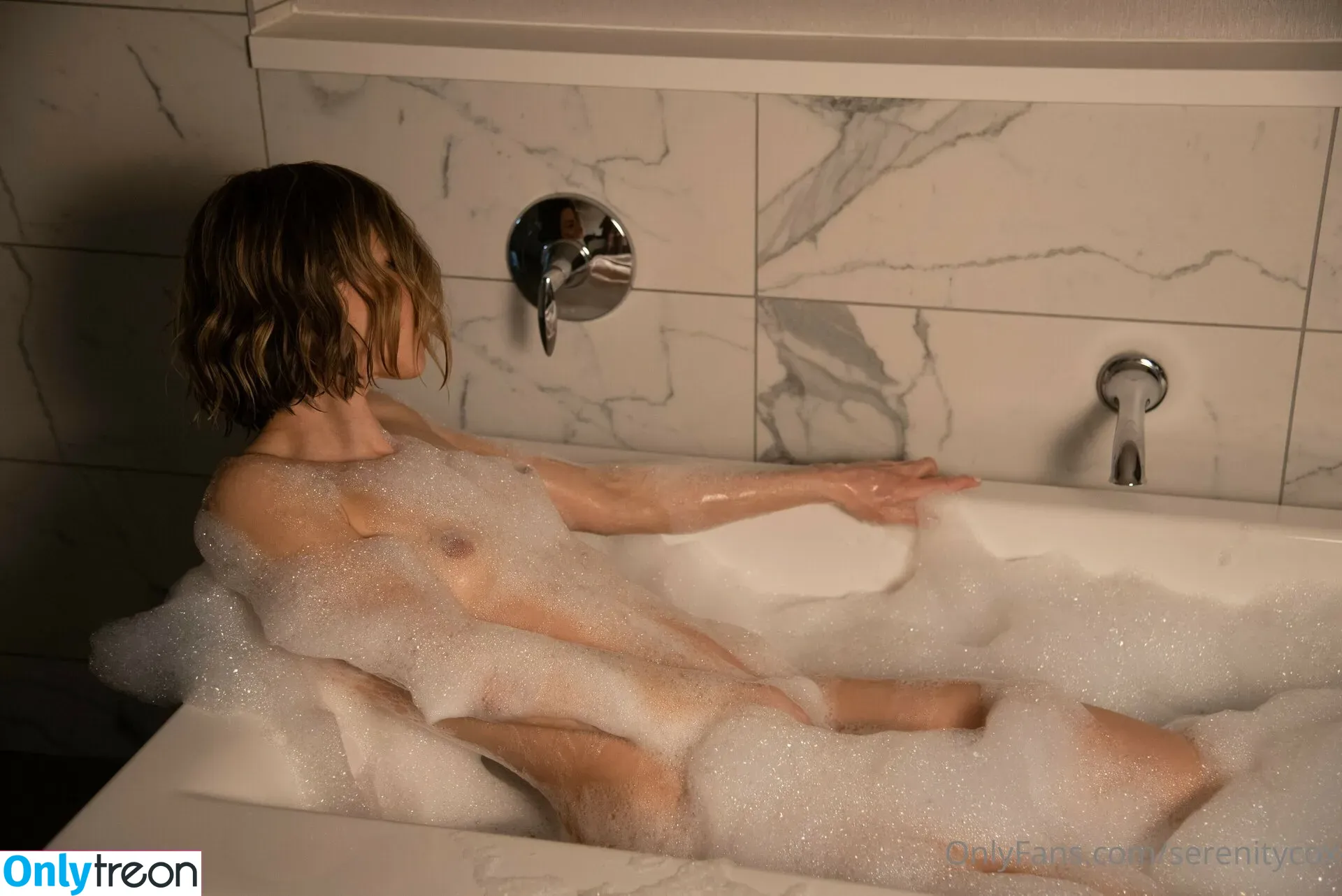 Serenity Cox nude photo #0036 (Hotwife / serenitycox / serenitycoxto)