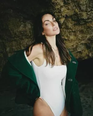 Serinda Swan / serindaswan nude photo #0184