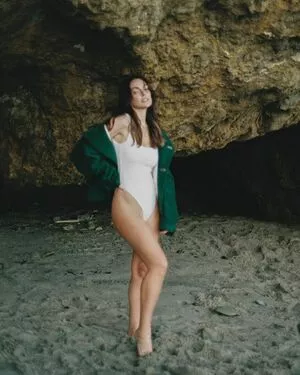 Serinda Swan / serindaswan nude photo #0188