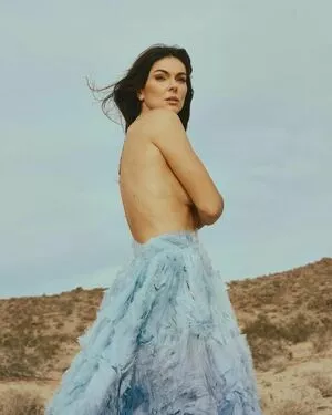 Serinda Swan / serindaswan nude photo #0202