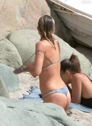 Serinda Swan / serindaswan nude photo #0220