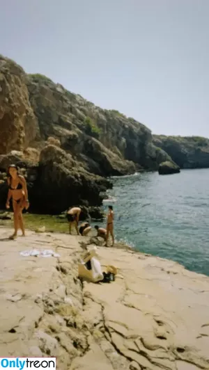 Serinda Swan / serindaswan nude photo #0721