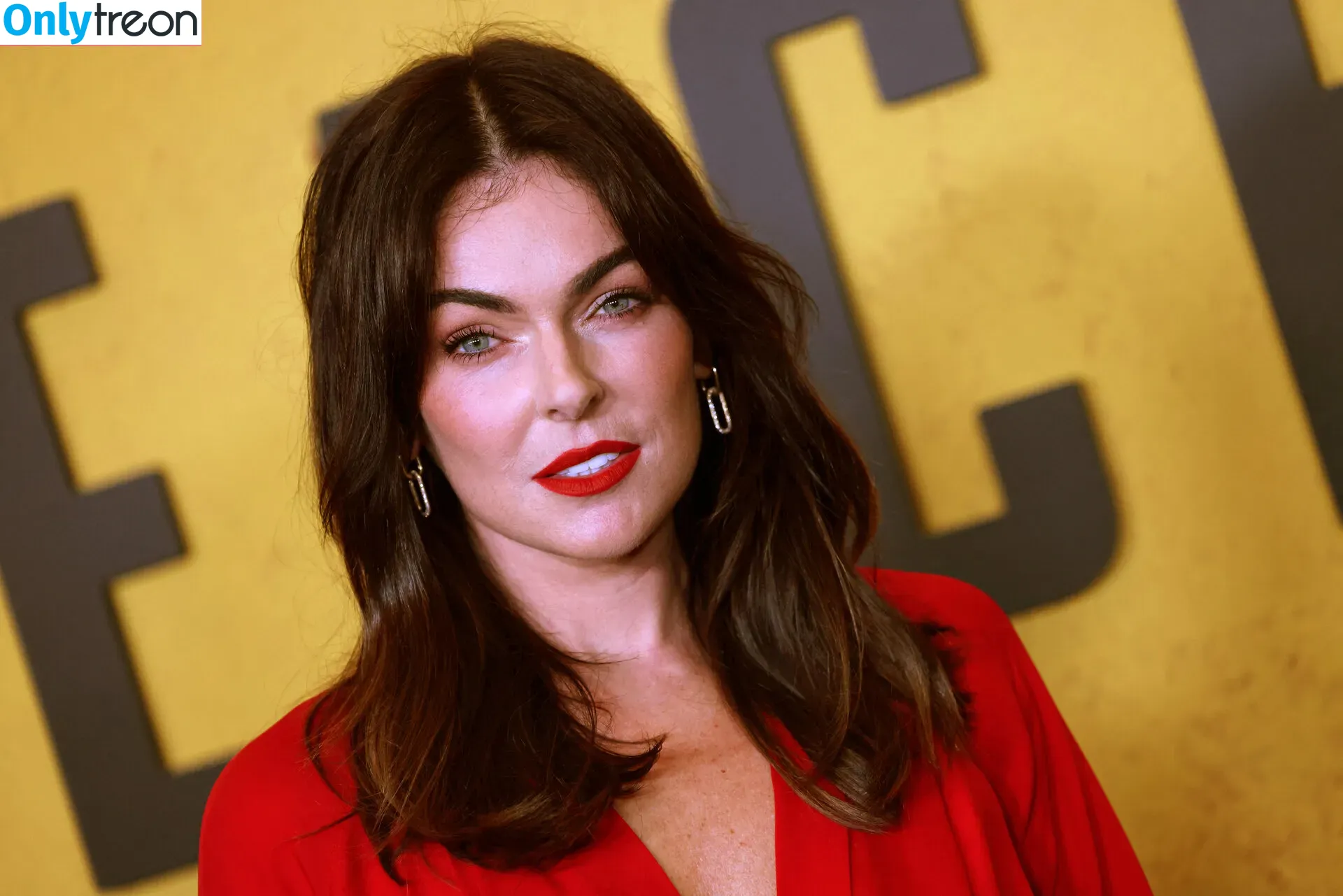 Serinda Swan nude photo #0047 (serindaswan)