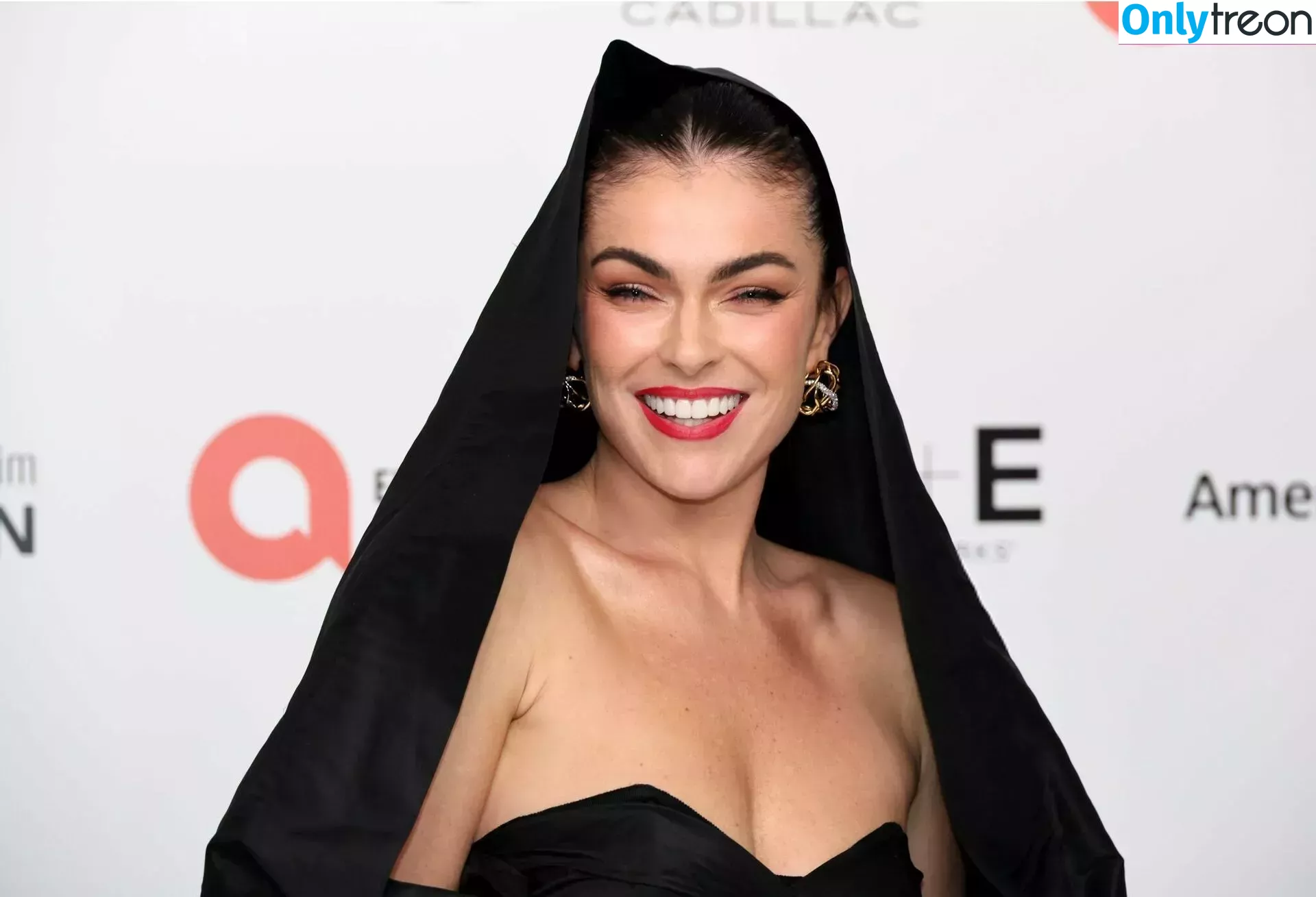 Serinda Swan nude photo #0166 (serindaswan)