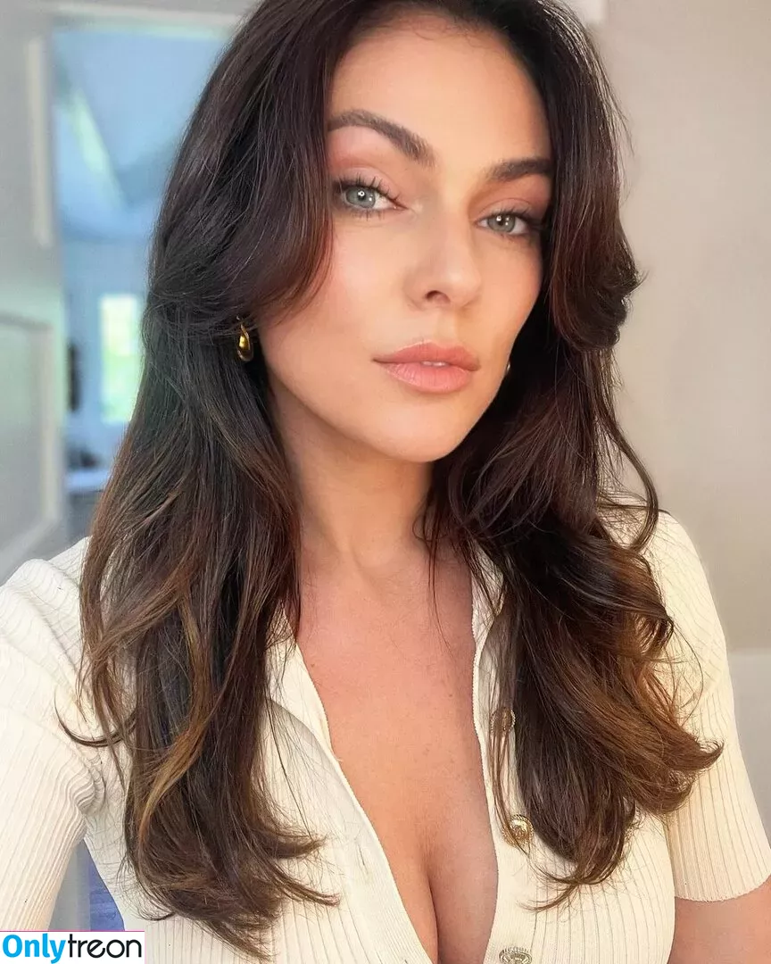 Serinda Swan nude photo #0187 (serindaswan)