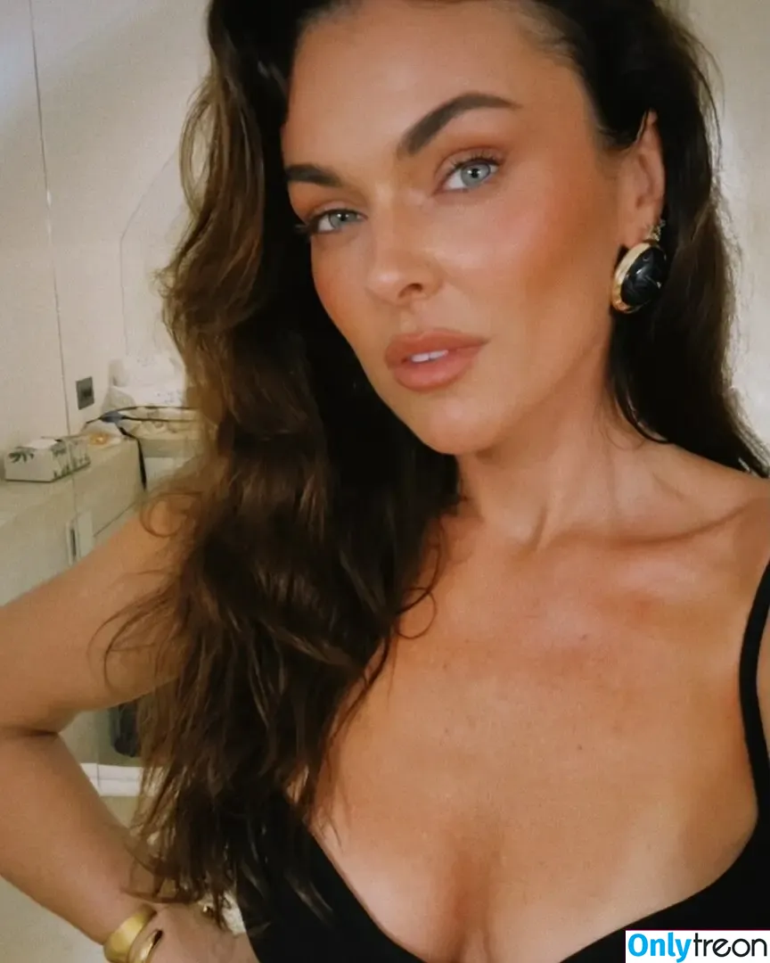 Serinda Swan nude photo #0715 (serindaswan)