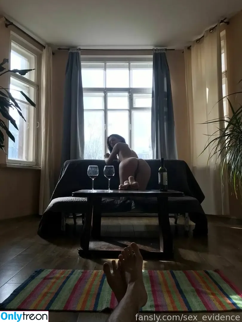 sex_evidence nude photo #0016 (sexeducation)