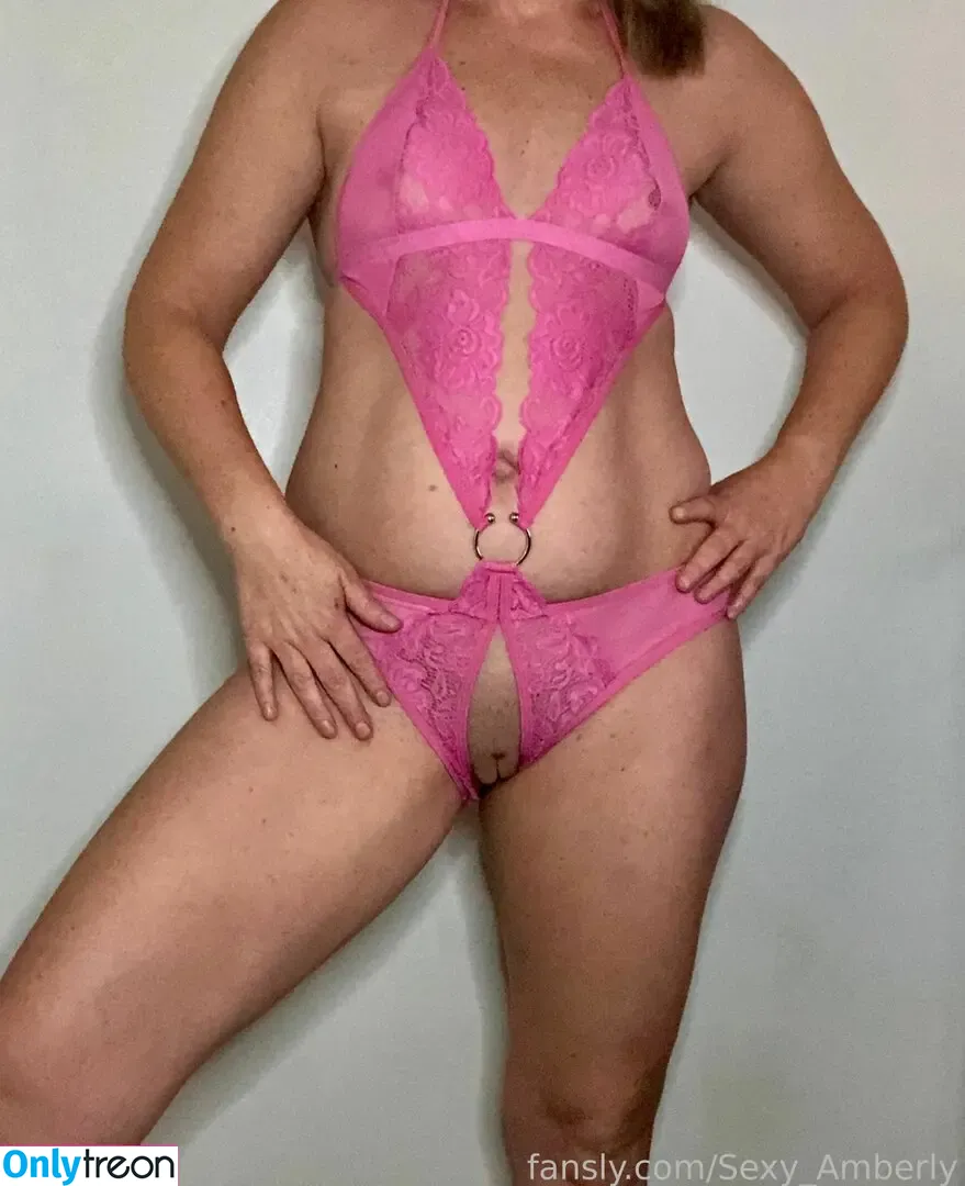 Sexy_Amberly nude photo #0008 (glamberly_ / sexy_ember2)