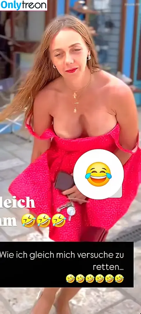Sexy Julia nude photo #0688 (einfach_echt_Julia)