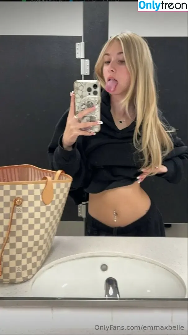 Sexydumbblonde nude photo #0010 (cali_equestrian_backups)